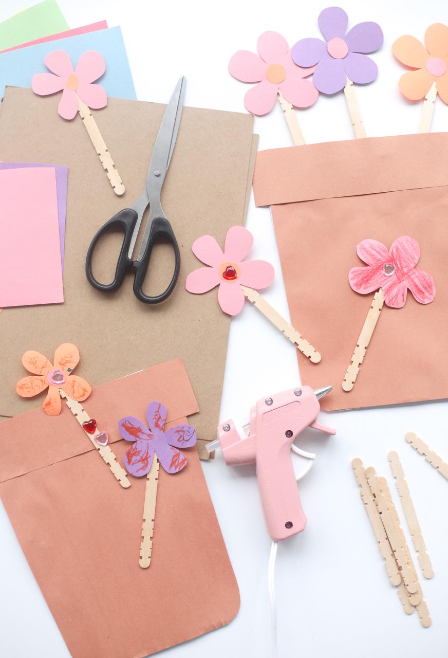 Let's Get Creative with Construction Paper!