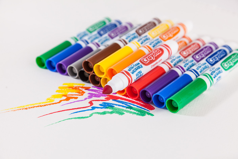 Unleash Your Inner Artist: Drawing Adventures with 8 Count Washable Markers!