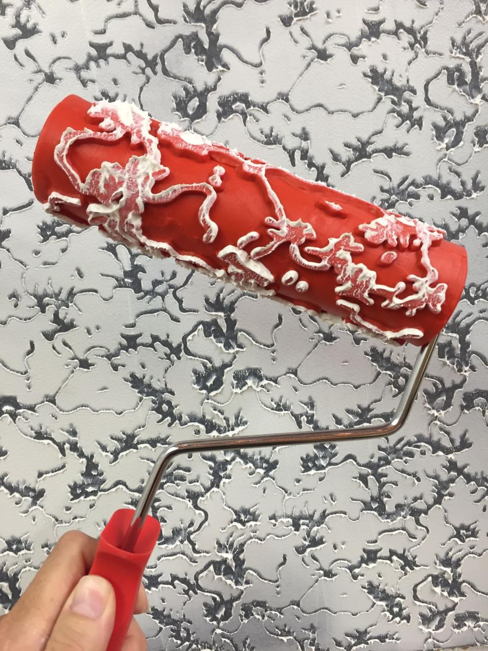 paint rollers with design