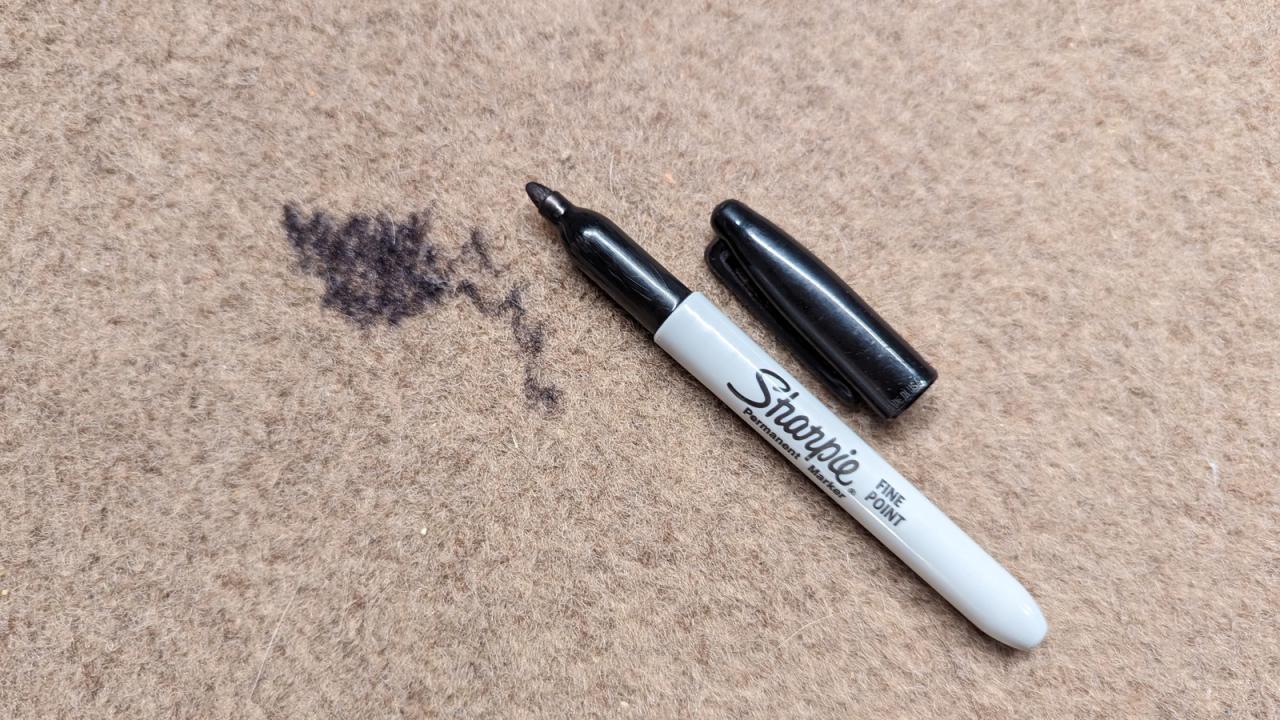 how to get permanent marker off of carpet