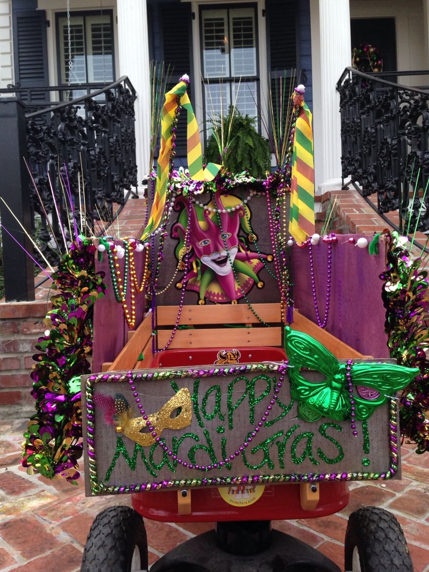 Alright, young artist! Let's dive into the colorful world of Mardi Gras parade float design! 🎨🎉